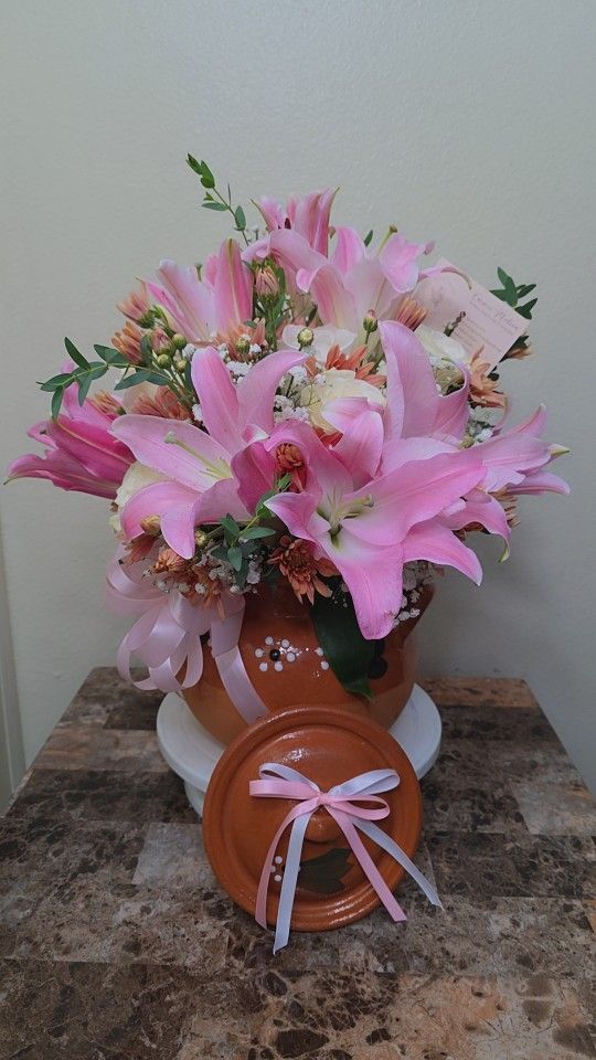 Ollita De Barro Con Lilies