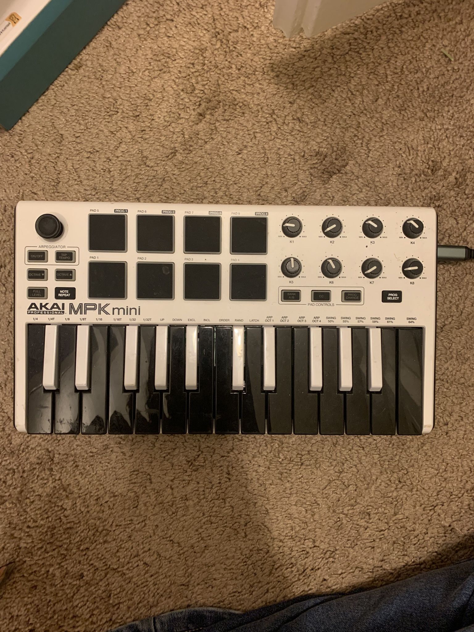 Keyboard Controller Akai Mpk Mini
