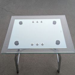 End & Corner Table 