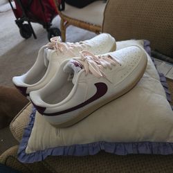 Nike Court Vision Low