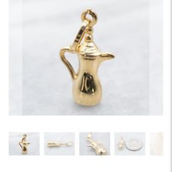 18k Gold Charm / Pendant 