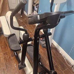 Life Fitness Elliptical 