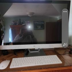 Hp  Pavilion  All In 1   27 "Desktop