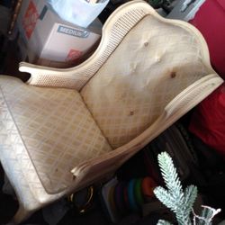 Queen Chair