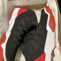 Jordan Max Aura Size 12
