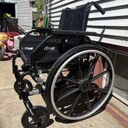 Drive Viper Plus GT Wheelchair with Universal Armrests, 20" Seat