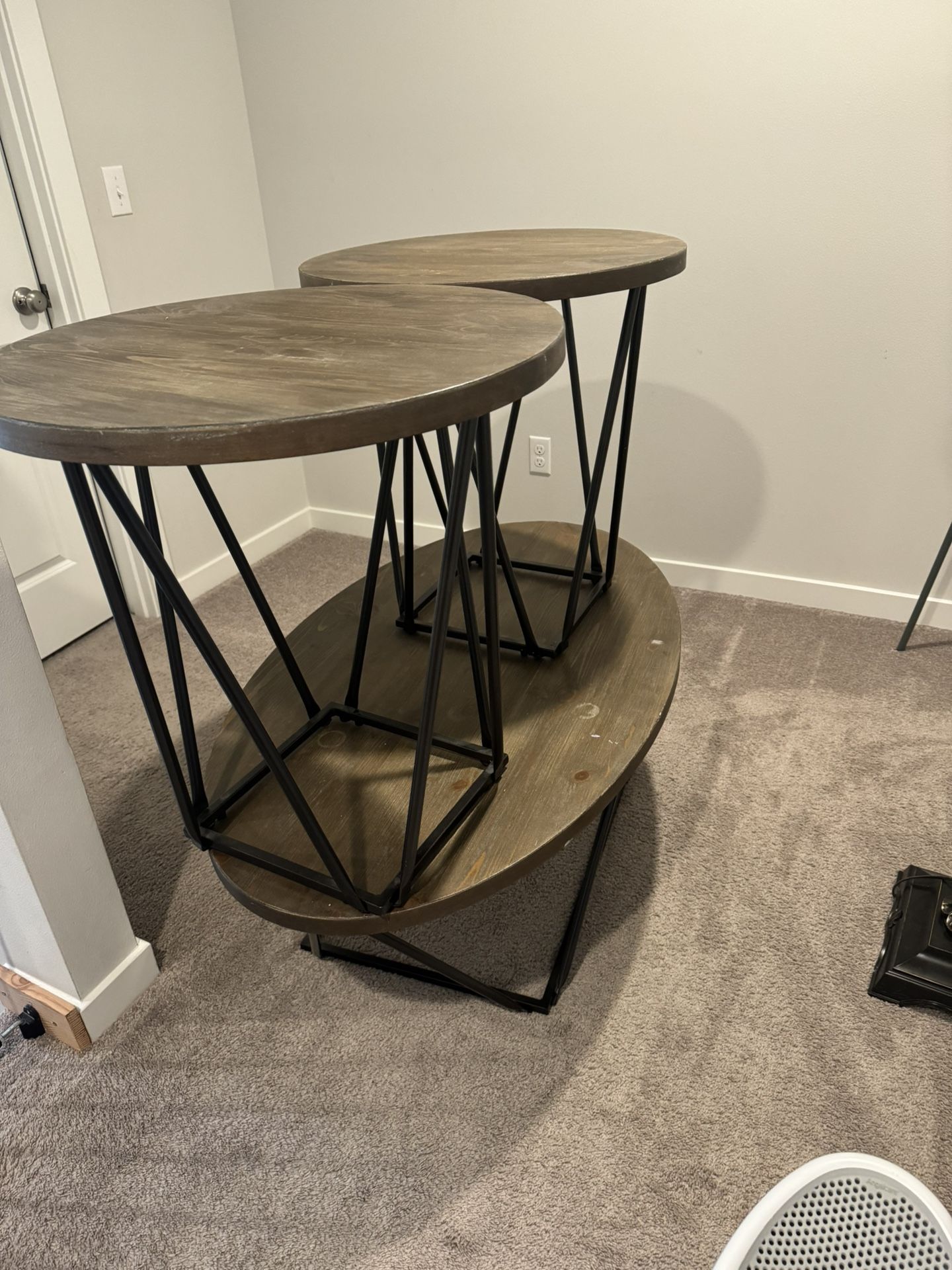 Coffee table and side table