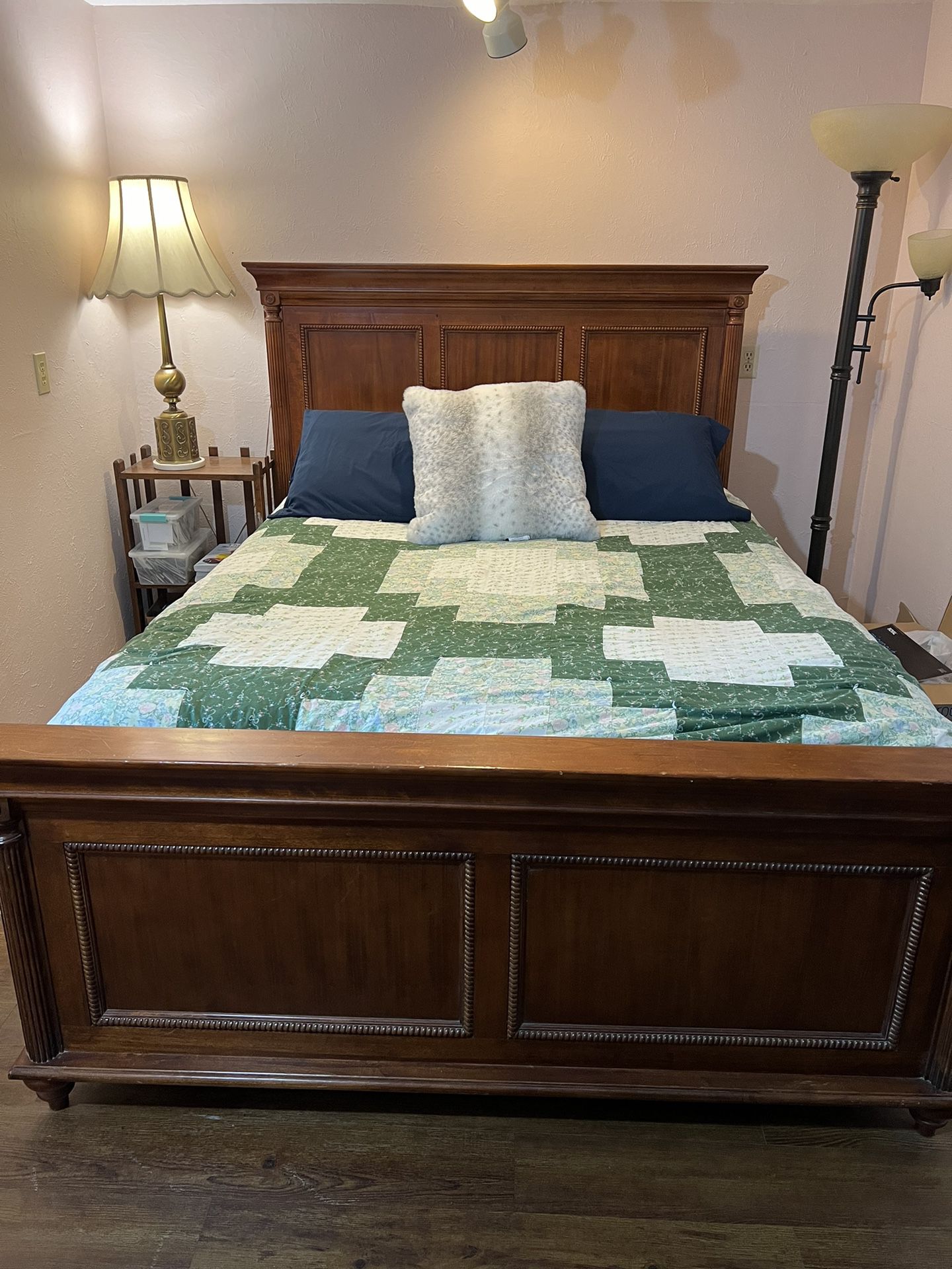 Queen Solid Wood Bed