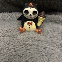 New in box Furrybones Pen Pen penguin