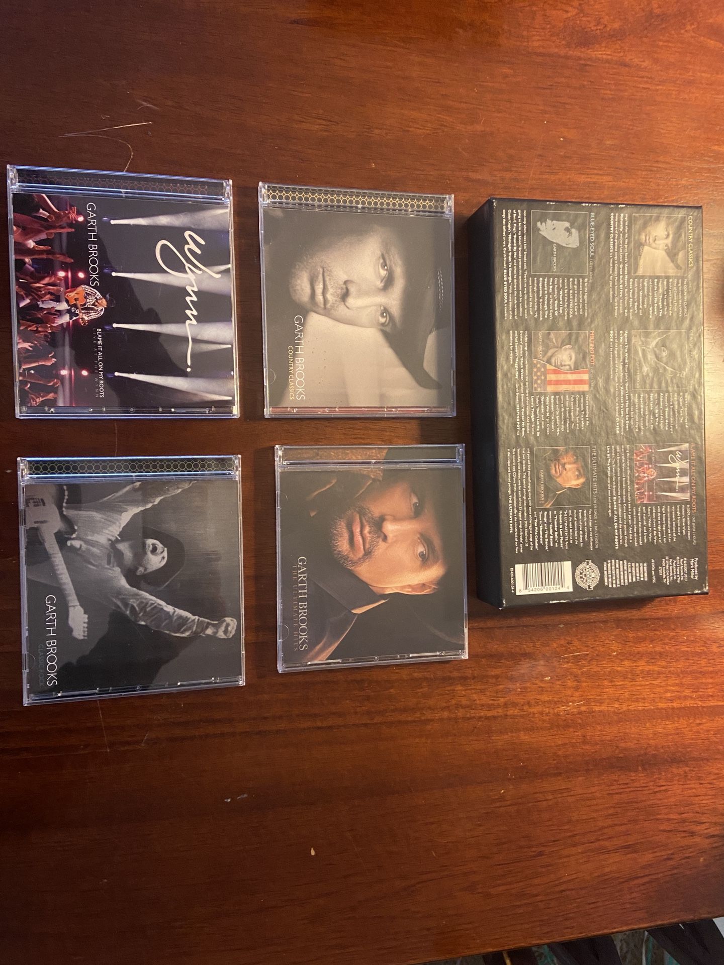Garth Brooks 8 Disk Set (Blame It All On My Roots)