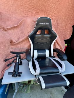 GT RACING GTWD-200 Gaming Chair W Footrest, Height Adjustable Office Swivel Recliner office