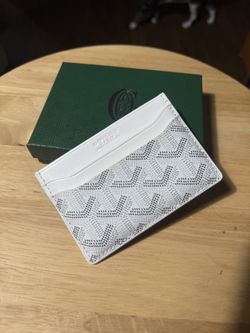 Cardholder 