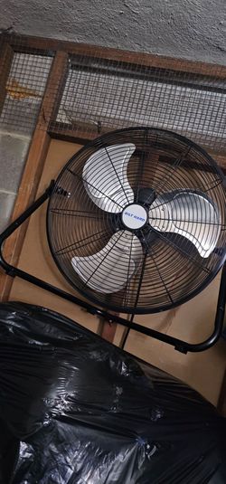 Bilt Hard Industrial Floor Fan