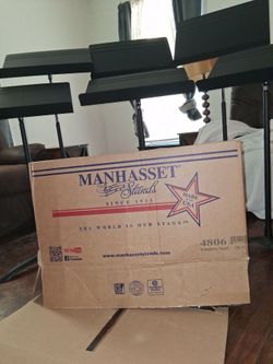Manhasset stands