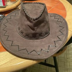 Small Medium, Cowboy Hat