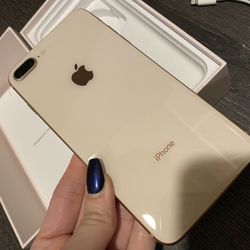 Perfect Condition iPhone 8 + New With Box + Unlocked  + Accessories Rose Gold 