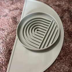 Slow Feeder Dog Bowl With Mat 