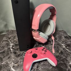 Xbox Series S - All Digital Gaming Console - 1TB SSD 