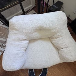Kids Sherpa Chairs 2 $100 For Both Like New 