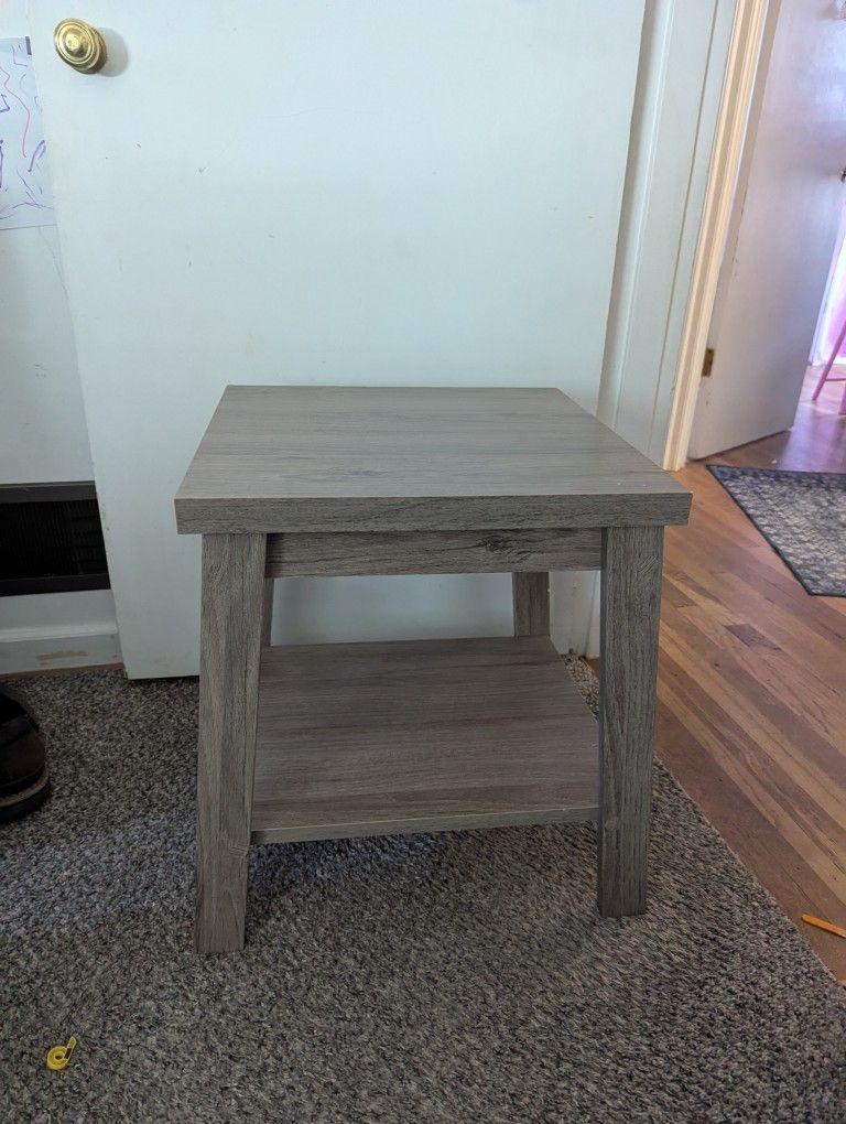 End Table With Shelf
