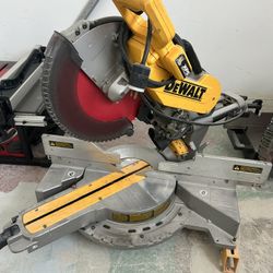 12” Dewalt Miter Saw