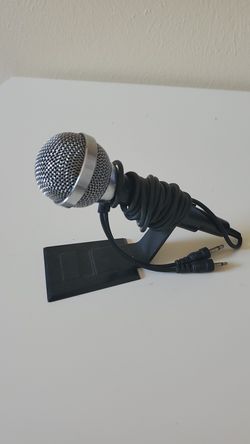 Microphone