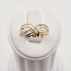 10k Gold 3/4ctw Diamond Ring 