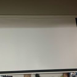 Projecter Screen And Mount