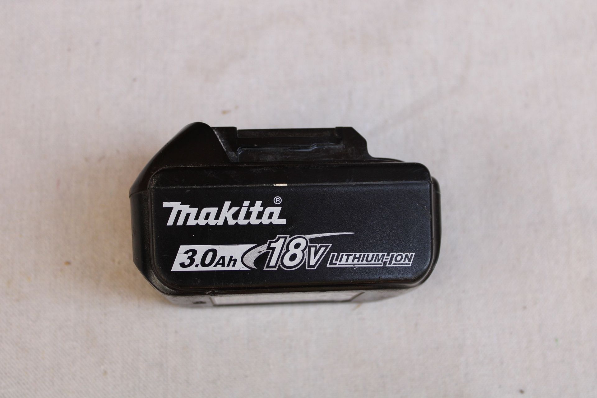 Makita 18V 3 AH BATTERY