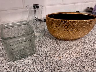 3 Vases