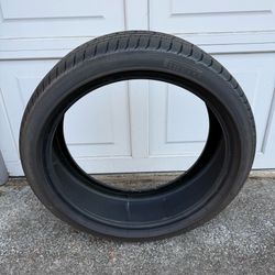 tire 225/40 R19 Pirelli P Zero ultra-high-performance radial
