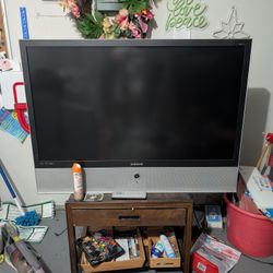 Large TV Older 