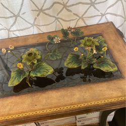 2- Metal Candle Holders Plant Motif Cab U