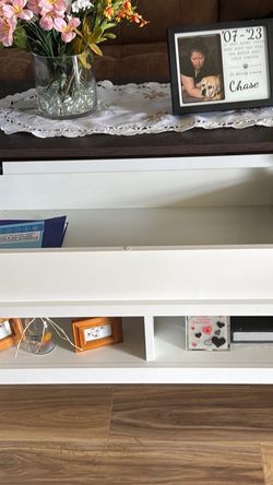 White Lift Top Coffee Table