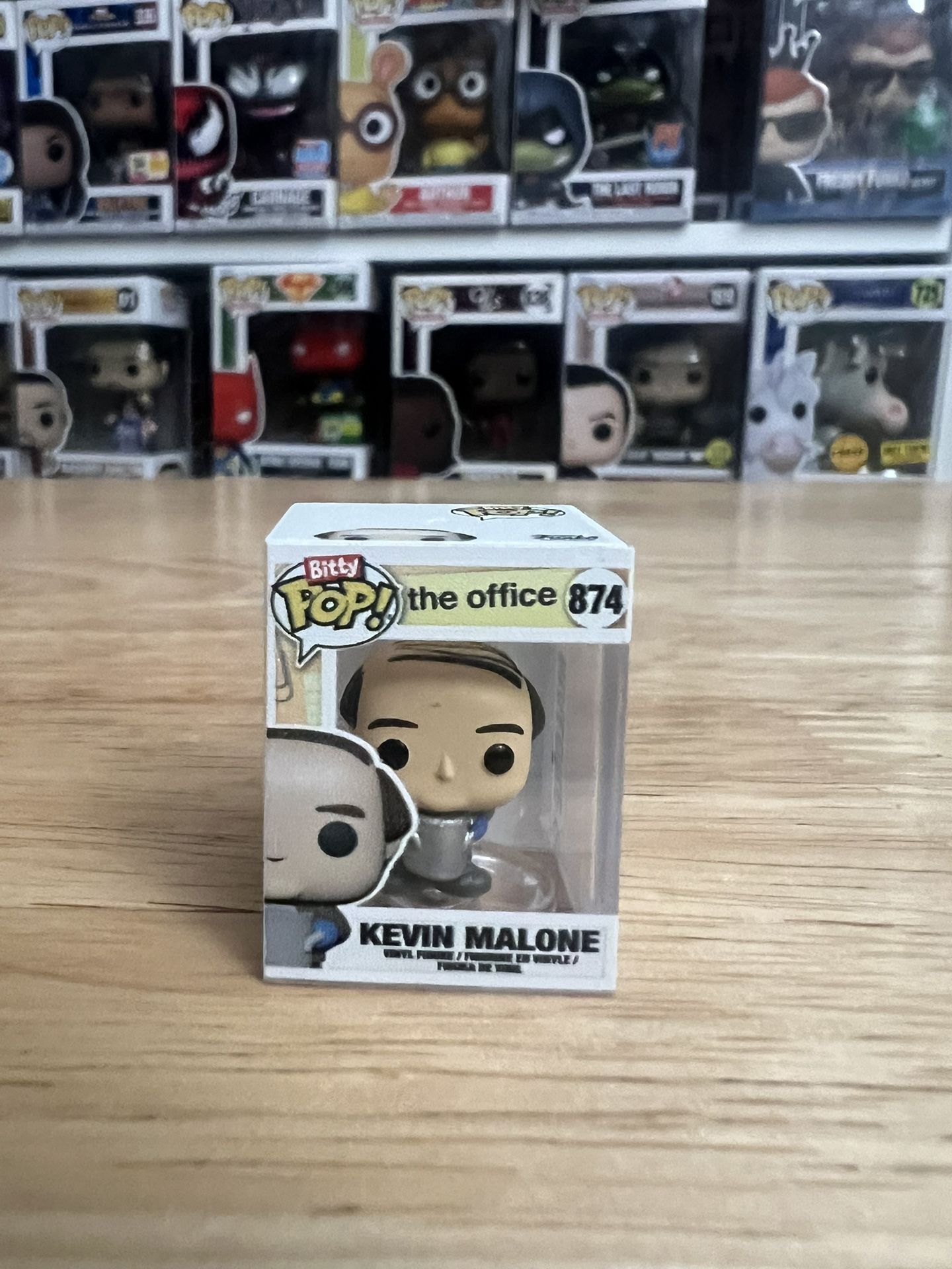RARE CHASE BITTY Kevin Malone w/ Chili Pot Office Funko Pop #874 Television TV