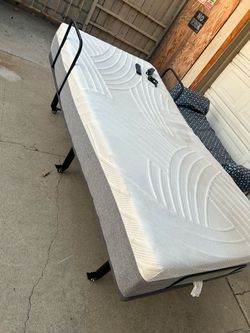 Adjustable Bed Base with Mattress