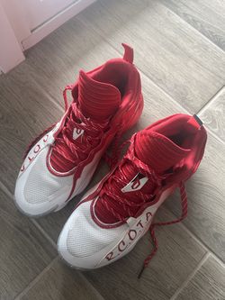 Damian lillard basketball shoe