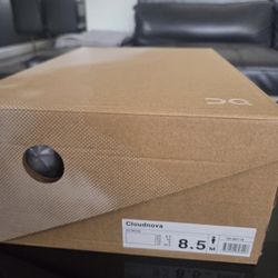 On Cloudnova All White size 8.5 Men Running Casual Shoes New