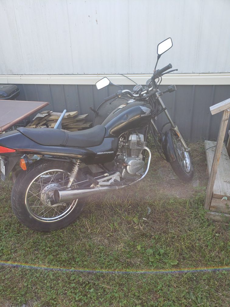 1995 Honda 250 nighthawk 15000 actual miles Ron's and rides great no leaks of oil everything works on it runs great for sale or trade