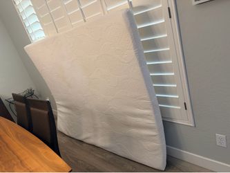 QUEEN FOAM MATTRESS TOPPER