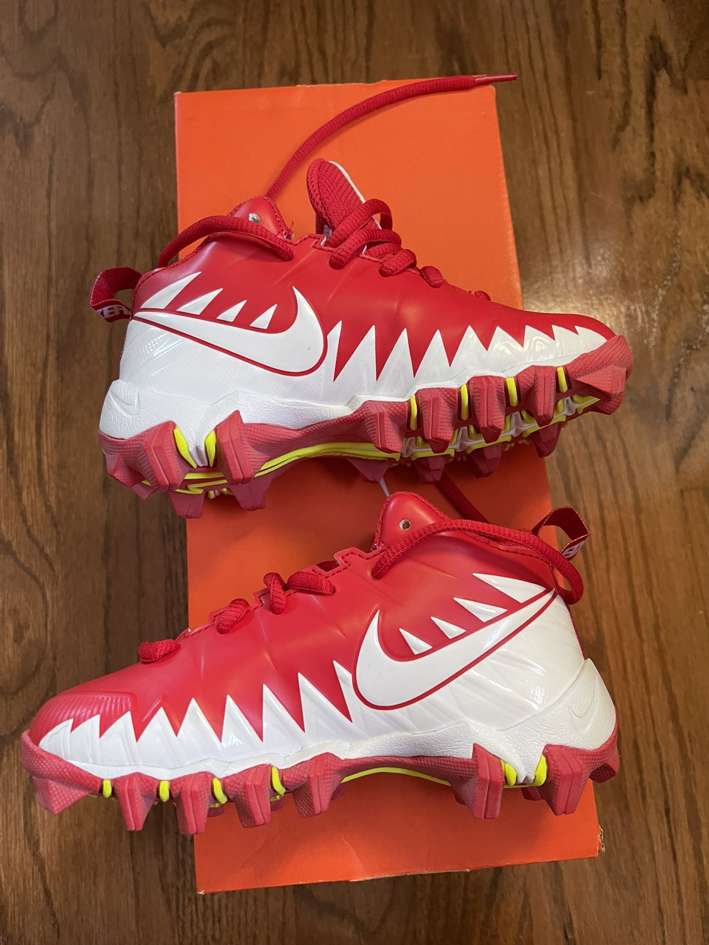 Nike Soccer Sneakers Size 10