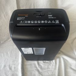 Paper shredder 
