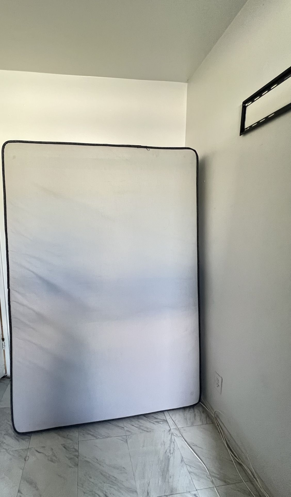 Full Size Mattress & Spring Box