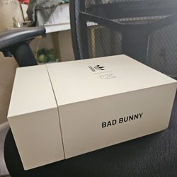  Adidas CL Bad Bunny 