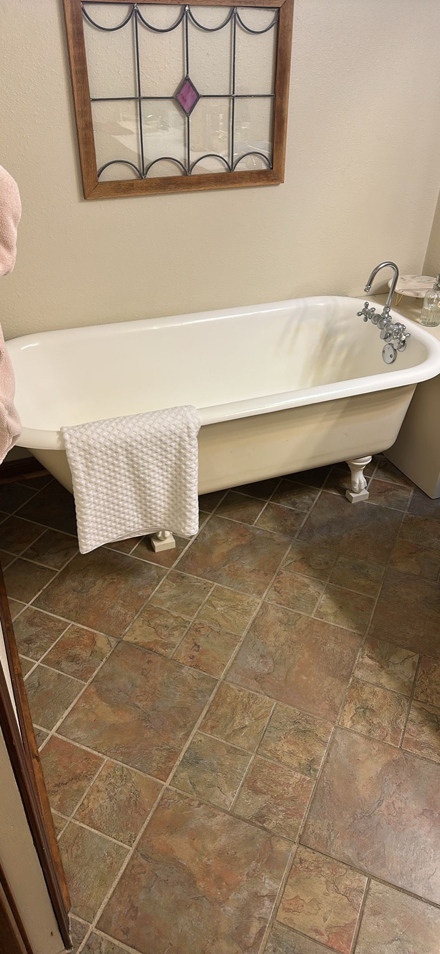 Antique claw Foot Tub