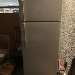 GE Refrigerator In SEATTLE WA