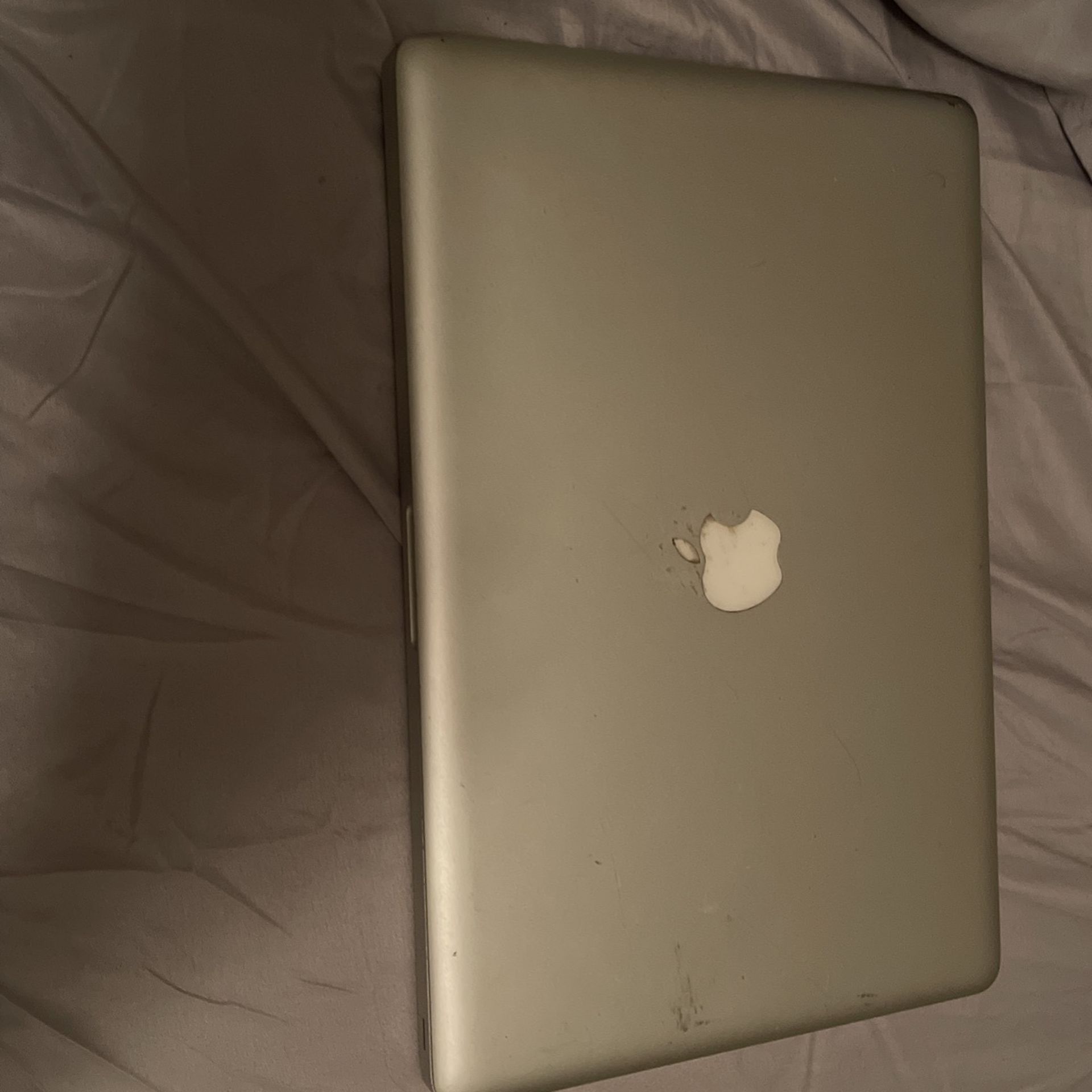 MacBook Pro  2009