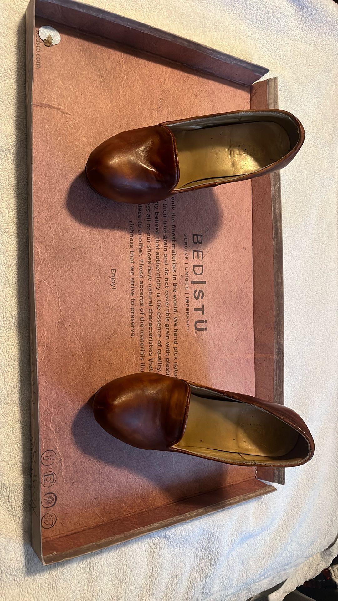 BED|STÜ HEEL
