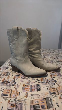 Women’s Cowgirl Boots Size 6.5