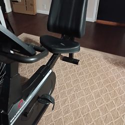 Exercise Machine.  Nice..$20.00
